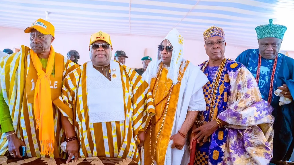 Governor Adeleke Receives Unanimous Re-Election Endorsement from Atakunmosa East Council of Obas